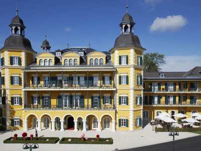 Bild zu:  Schlosshotel Velden