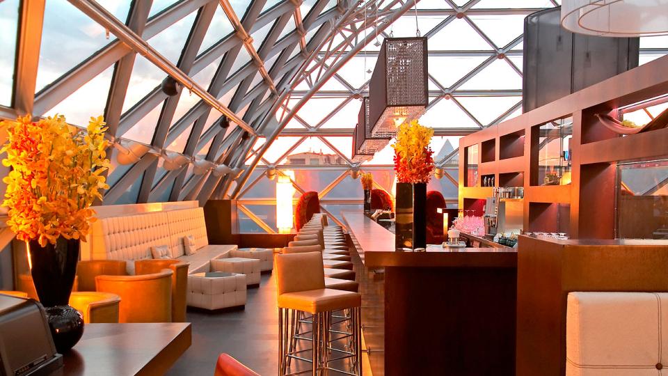 Ritz Carlton Moskau rooftop bar