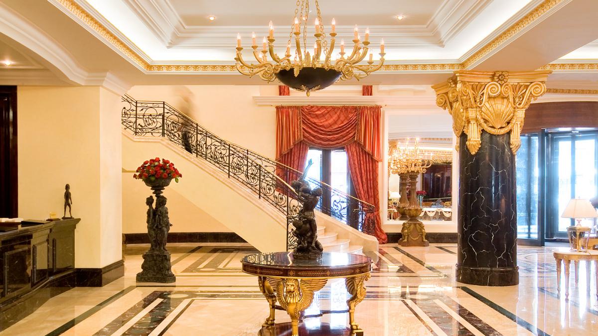 Ritz Carlton Moskau entry hall