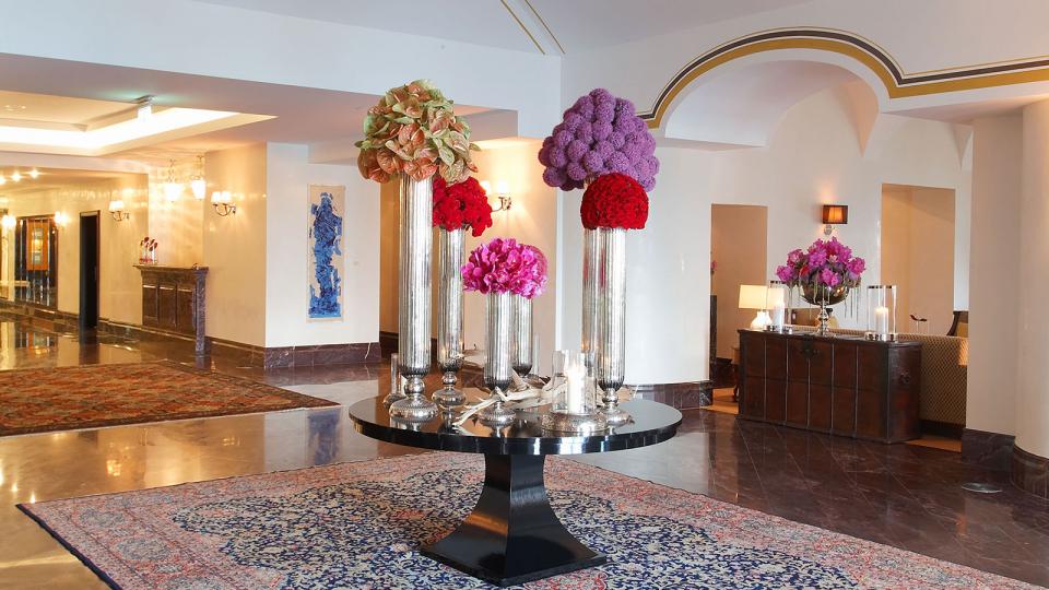 Schlosshotel Velden reception